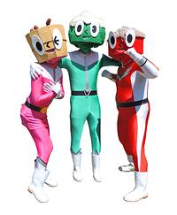 観光宣隊しんとくレンジャー（そばレッド、山グリーン、温泉ピンク）